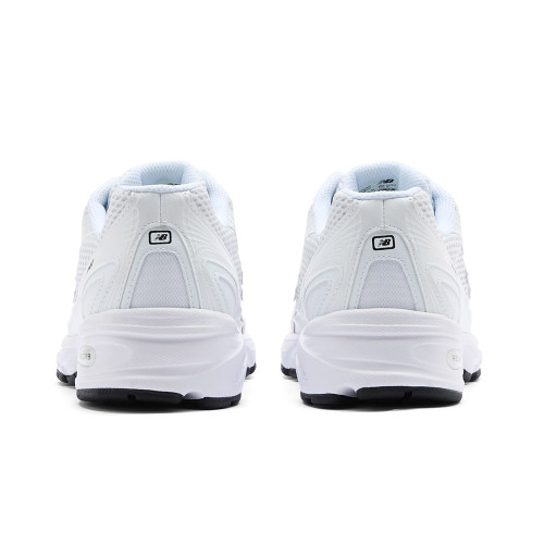 New Balance 740